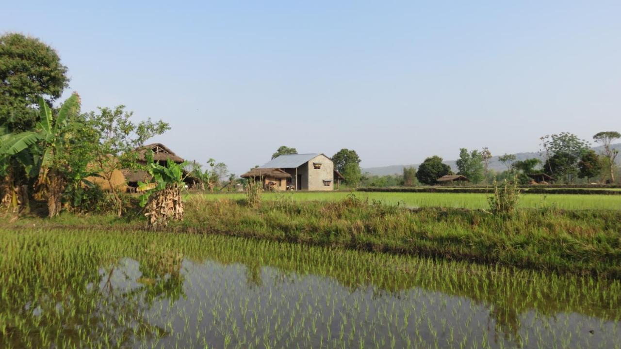 Shanta Ghar A Rustic Guesthouse Chitwan Exteriör bild