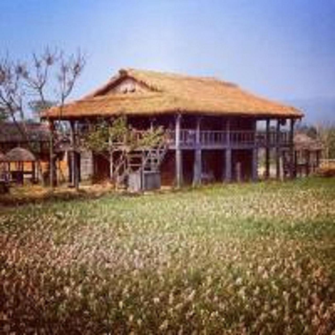 Shanta Ghar A Rustic Guesthouse Chitwan Exteriör bild