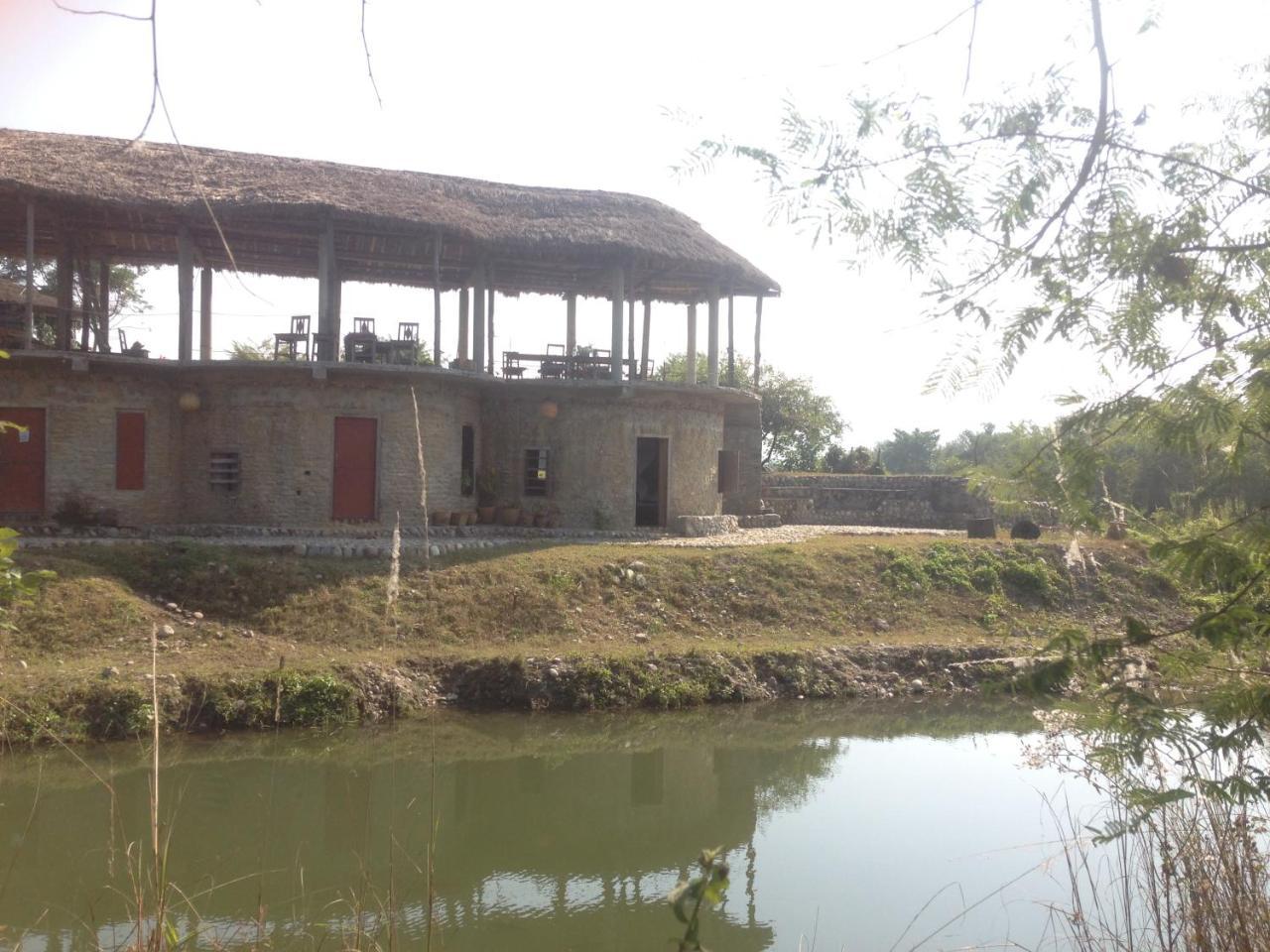 Shanta Ghar A Rustic Guesthouse Chitwan Exteriör bild