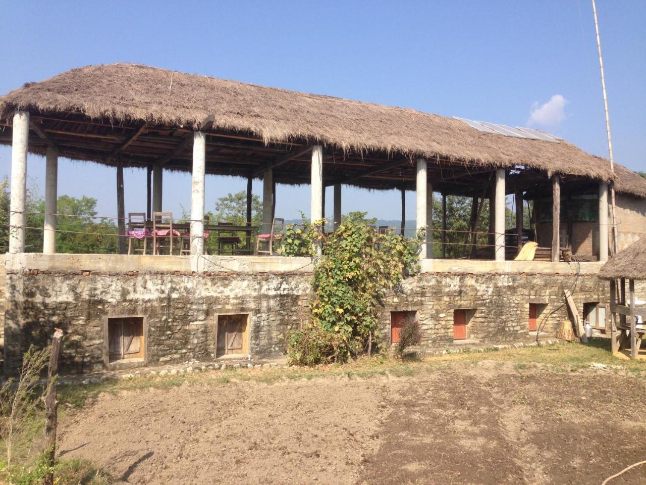 Shanta Ghar A Rustic Guesthouse Chitwan Exteriör bild