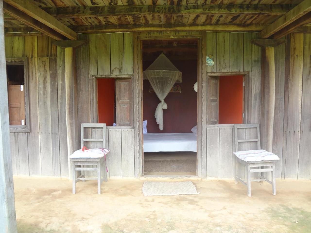 Shanta Ghar A Rustic Guesthouse Chitwan Exteriör bild