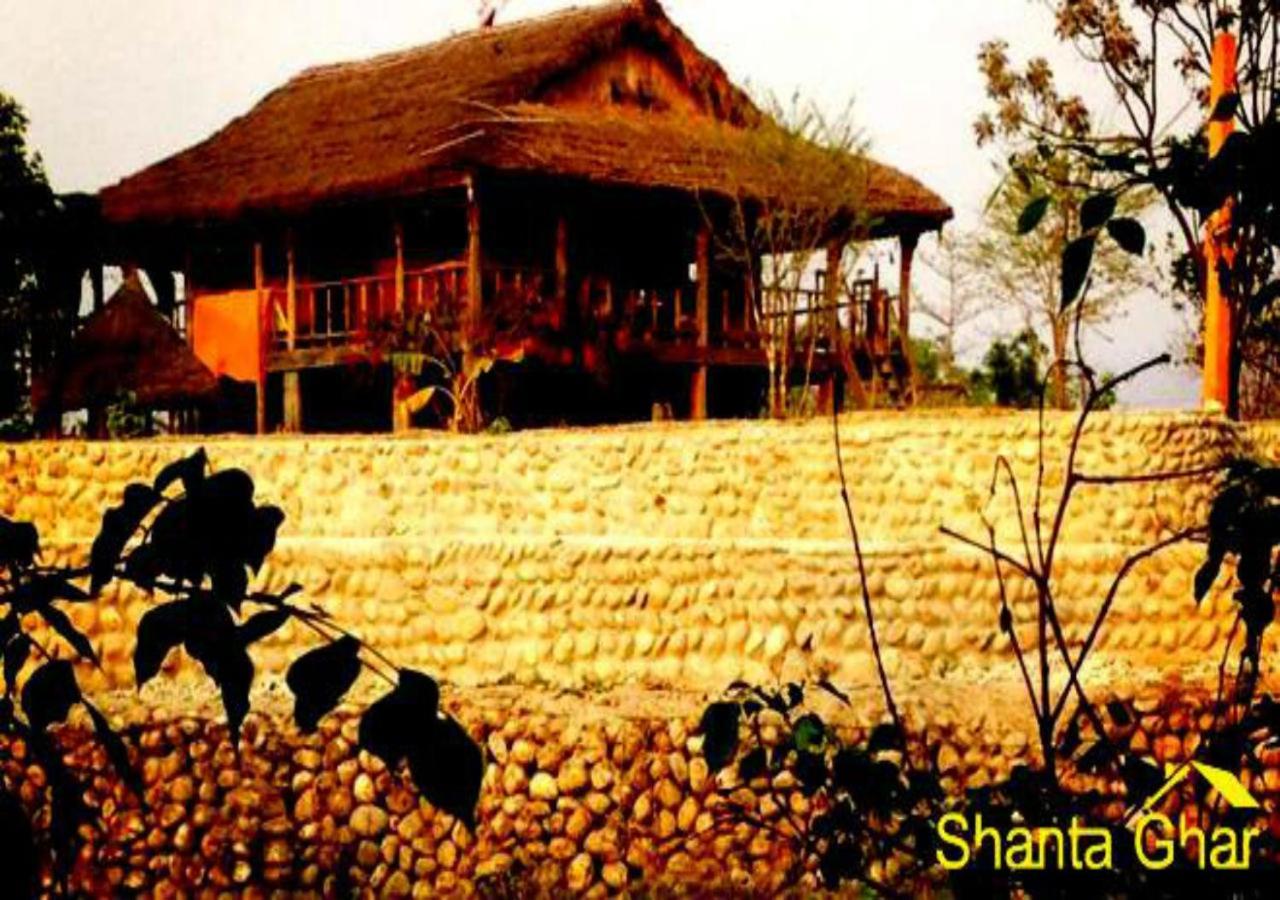 Shanta Ghar A Rustic Guesthouse Chitwan Exteriör bild
